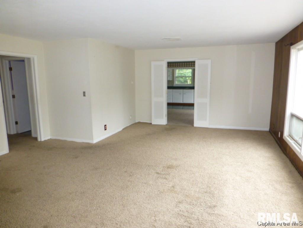 3432 Moorgate Drive Springfield, IL 62703 - Photo 5 of 13
