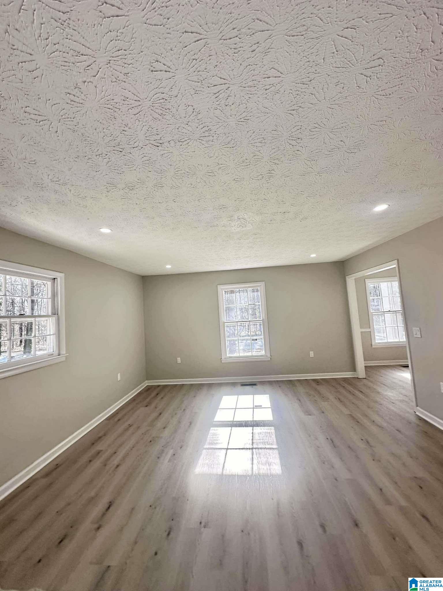 6103 Saks Road Anniston, AL 36206 - Photo 15 of 32