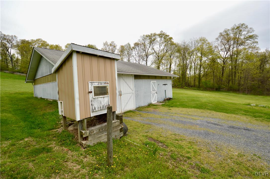 2002 Ridge Road Bangor, PA 18013 - Photo 11 of 48 Gallery Image 11