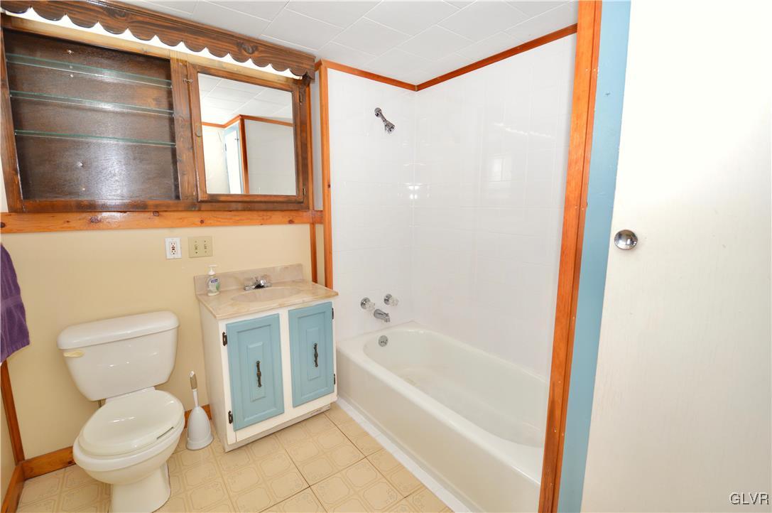 2002 Ridge Road Bangor, PA 18013 - Photo 39 of 48 Gallery Image 39