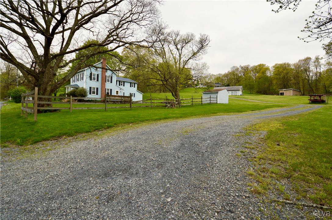 2002 Ridge Road Bangor, PA 18013 - Photo 6 of 48 Gallery Image 6