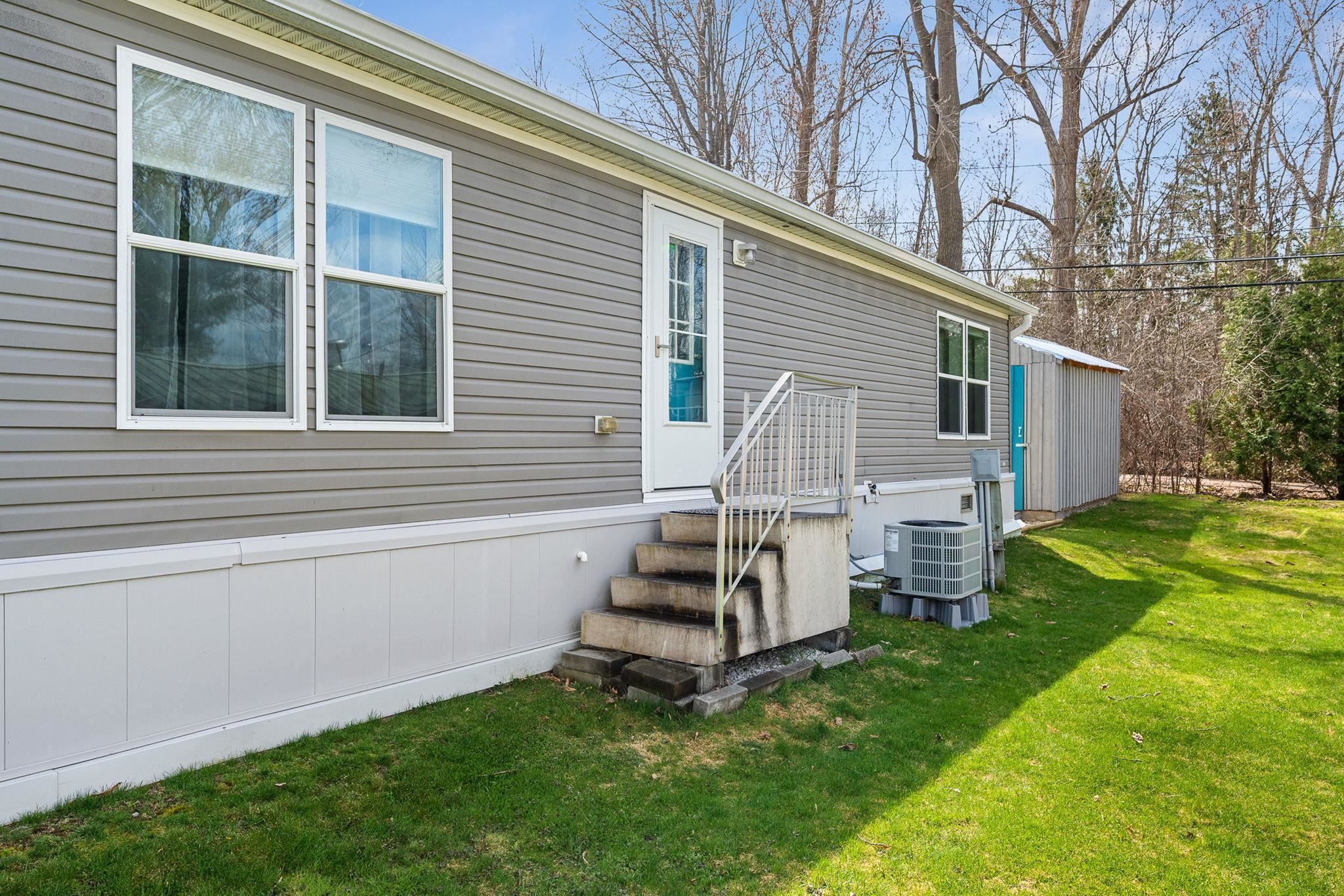 302 Penny Lane Shelburne, VT 05482 - Photo 29 of 40