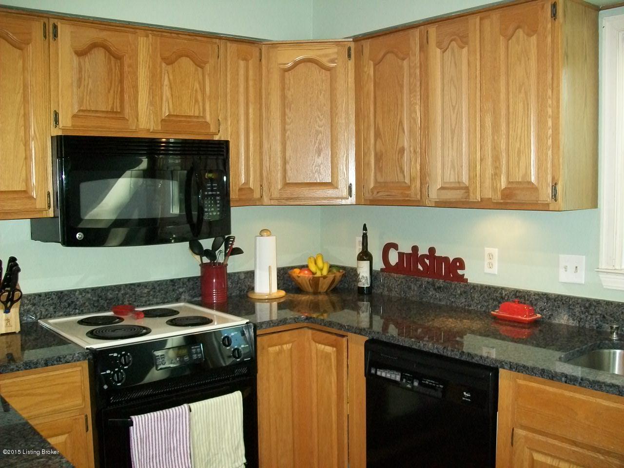 4210 Winchester Road Louisville, KY 40207 - Photo 12 of 23 100_1489