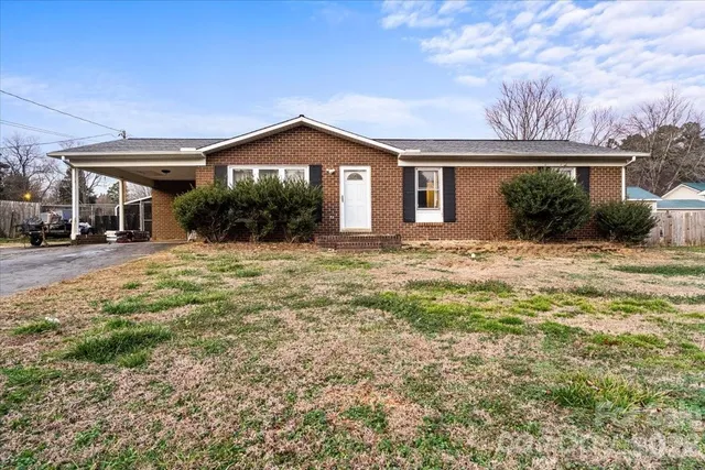 $159,000 | 230 Pinevale Drive, Salisbury, NC 28144