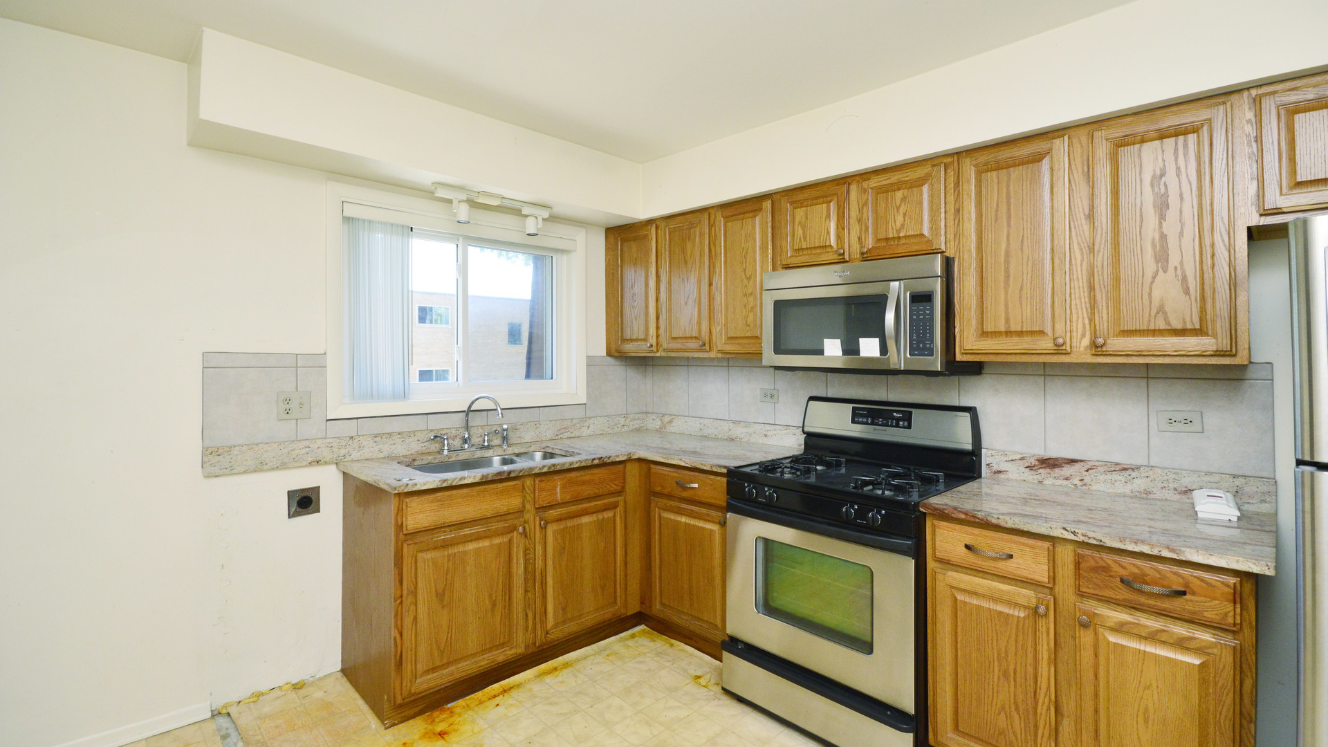 123 East Dundee Road, Unit 3S Wheeling, IL 60090 - Photo 4 of 14