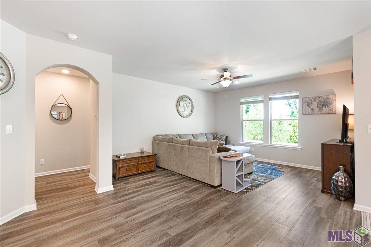 918 Meridian Drive Baton Rouge, LA 70820 - Photo 4 of 18 Gallery Image 4