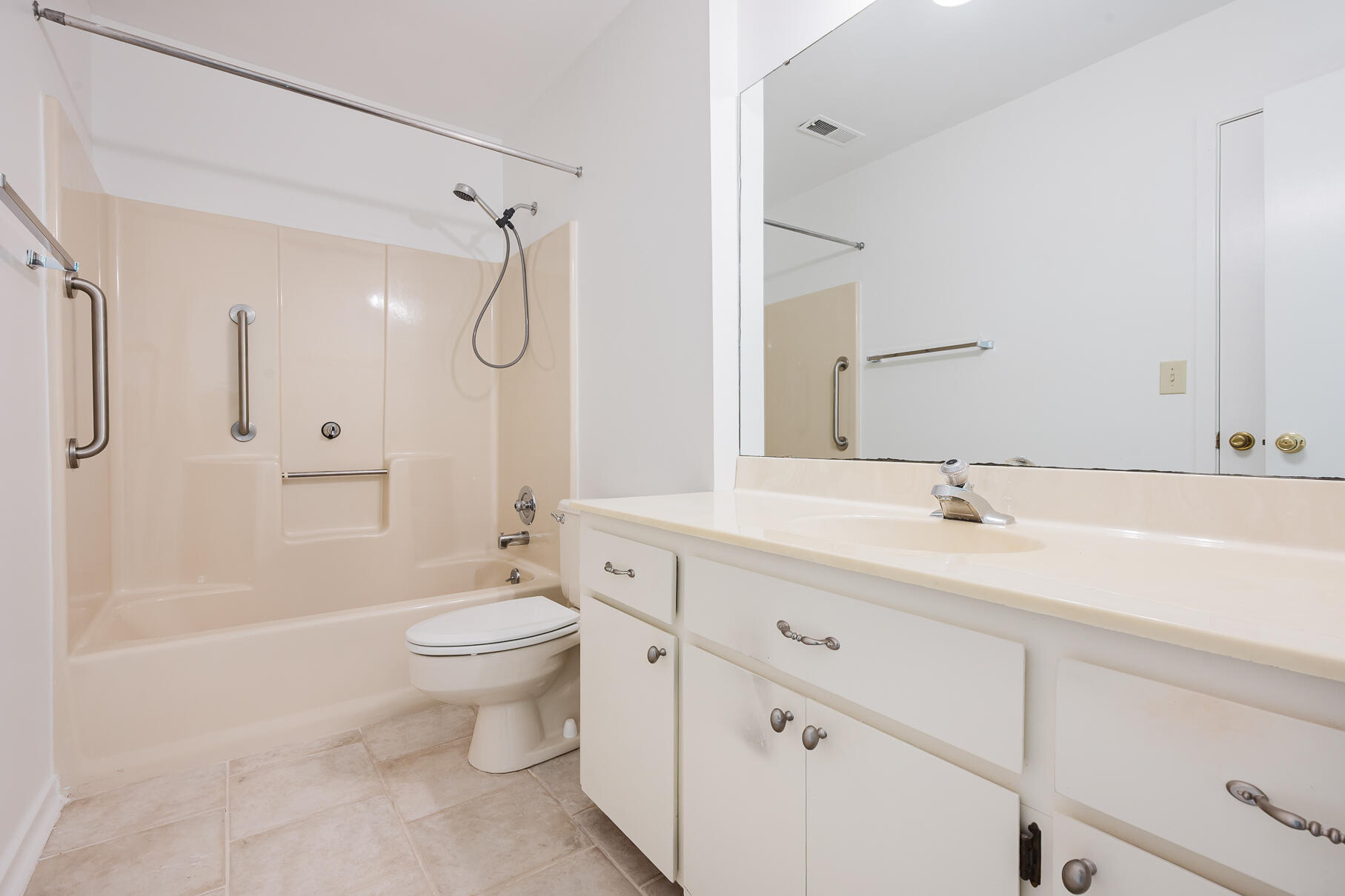 1133 Shadow Lake Circle, Unit 29 Mount Pleasant, SC 29464 - Photo 24 of 38 1133ShadowLakes-23