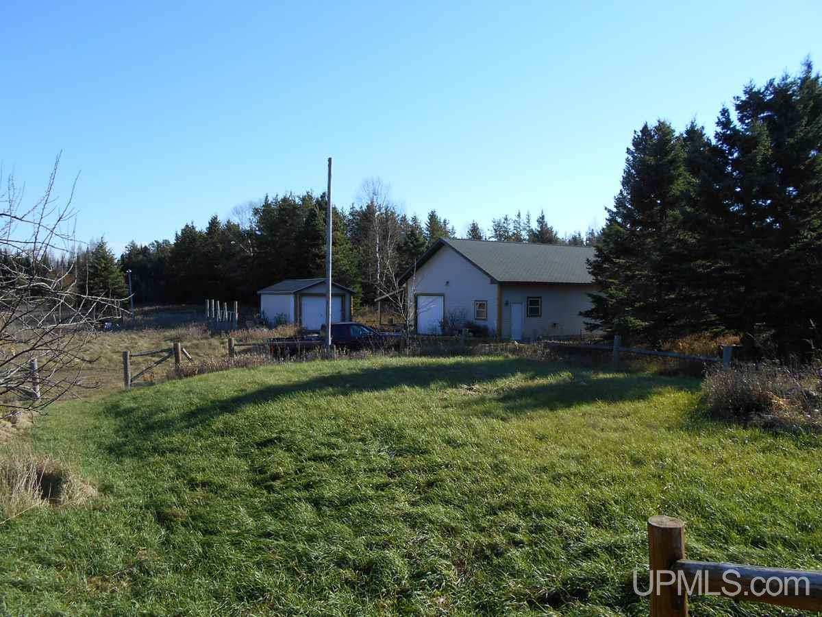 1170 Cooper Road Gulliver, MI 49840 - Photo 2 of 26 Gallery Image 2