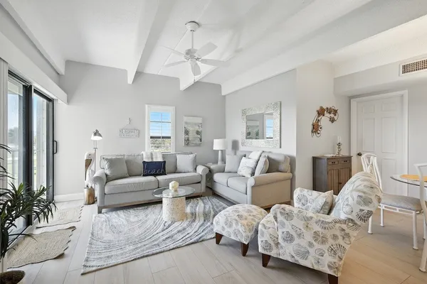 $3,000 | 4400 Florida A1A, Unit 17, Vero Beach, FL 32963