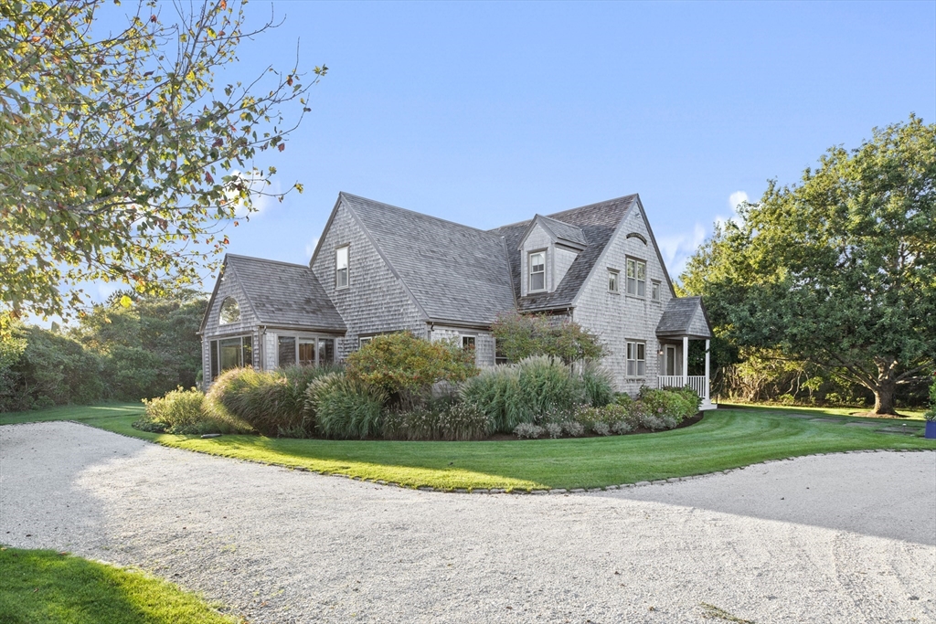 4 Maxey Pond Road Nantucket, MA 02554 - Photo 1 of 34