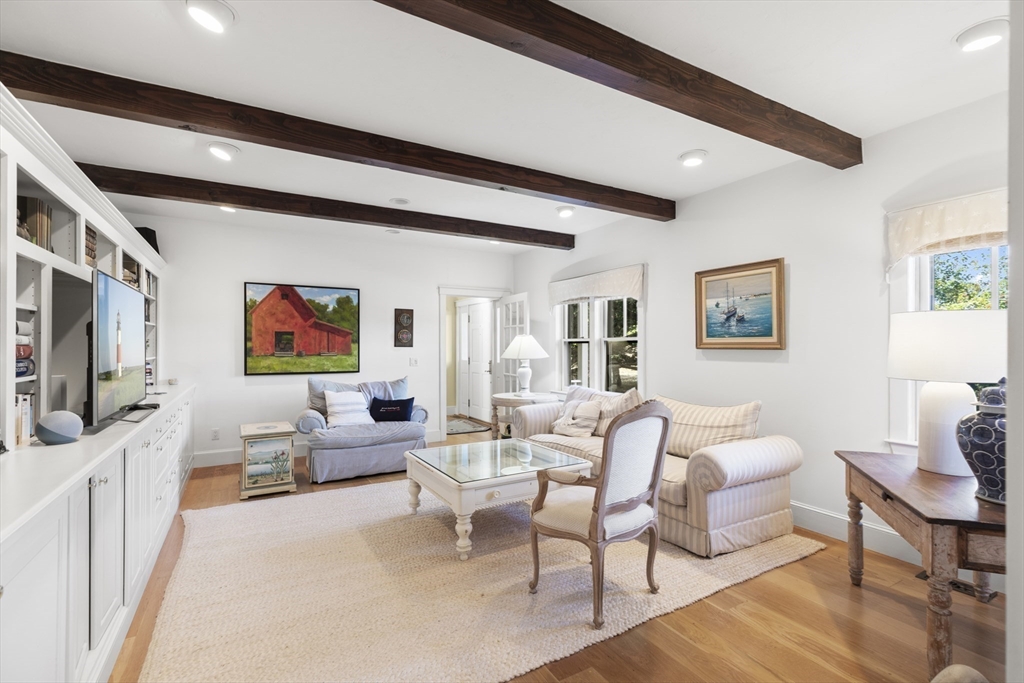 4 Maxey Pond Road Nantucket, MA 02554 - Photo 12 of 34