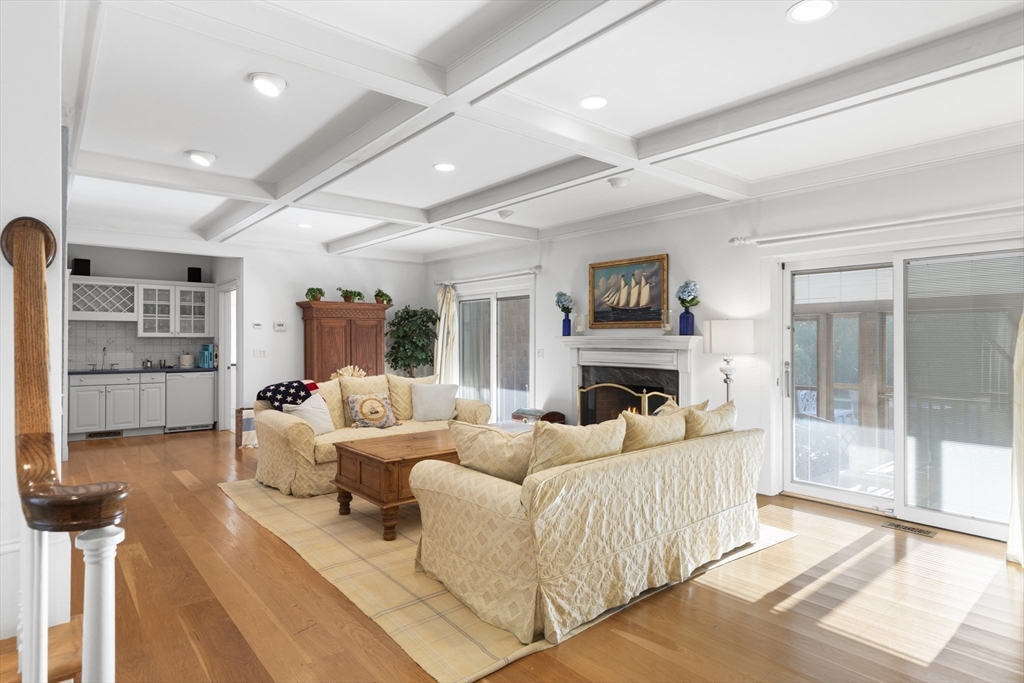 4 Maxey Pond Road Nantucket, MA 02554 - Photo 13 of 34