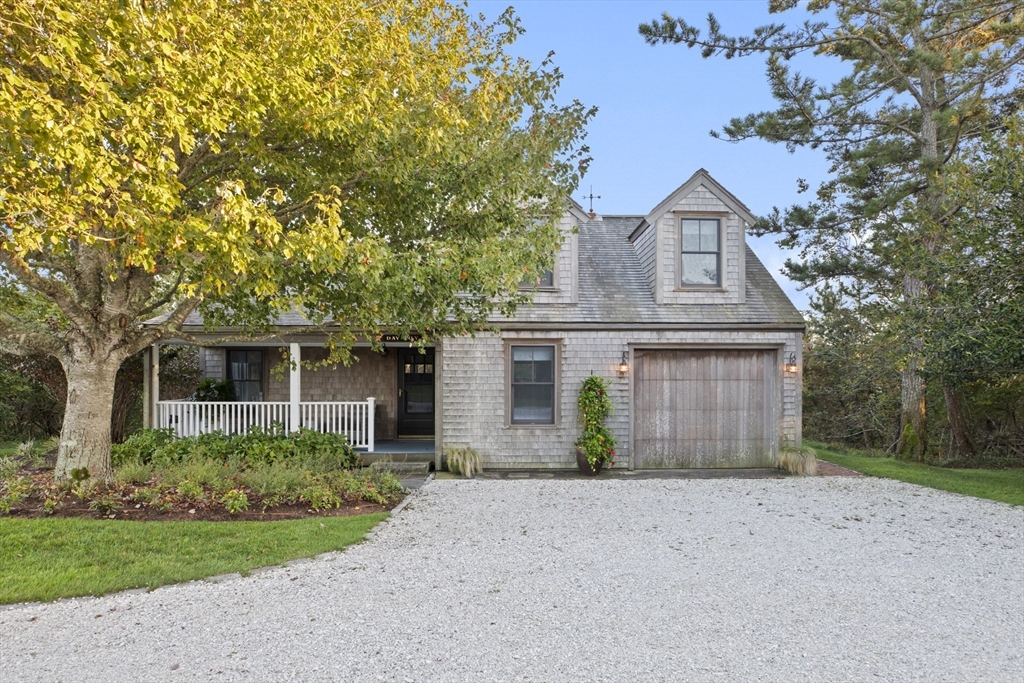 4 Maxey Pond Road Nantucket, MA 02554 - Photo 2 of 34