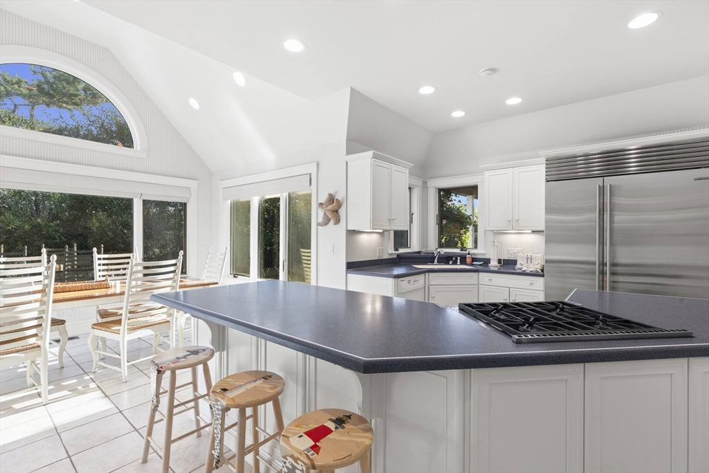 4 Maxey Pond Road Nantucket, MA 02554 - Photo 10 of 34