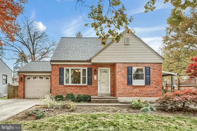 $319,900 | 2011 Columbia Avenue, Camp Hill, PA 17011