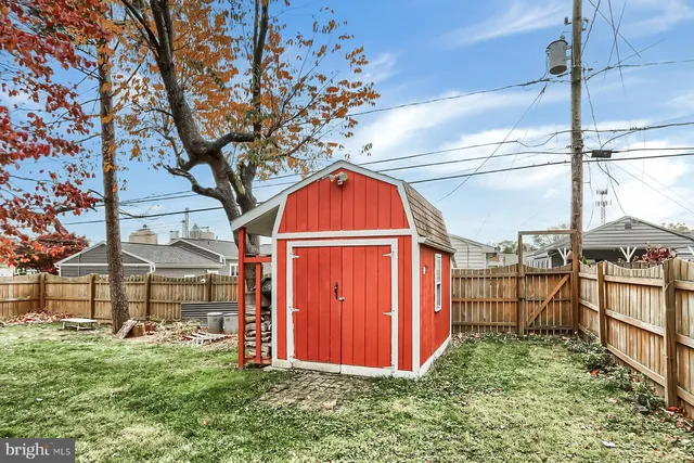 $319,900 | 2011 Columbia Avenue, Camp Hill, PA 17011