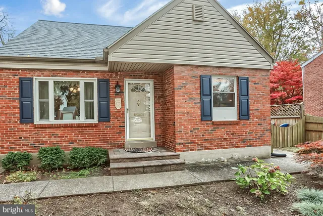 $319,900 | 2011 Columbia Avenue, Camp Hill, PA 17011