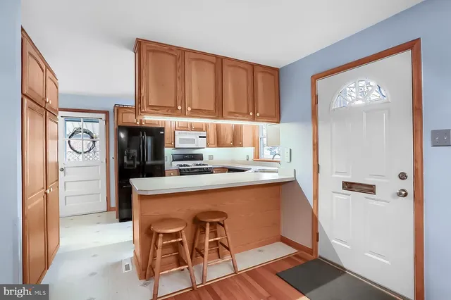 $319,900 | 2011 Columbia Avenue, Camp Hill, PA 17011