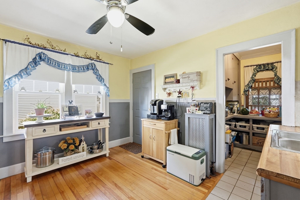 17-19 Howes Street Springfield, MA 01118 - Photo 9 of 42