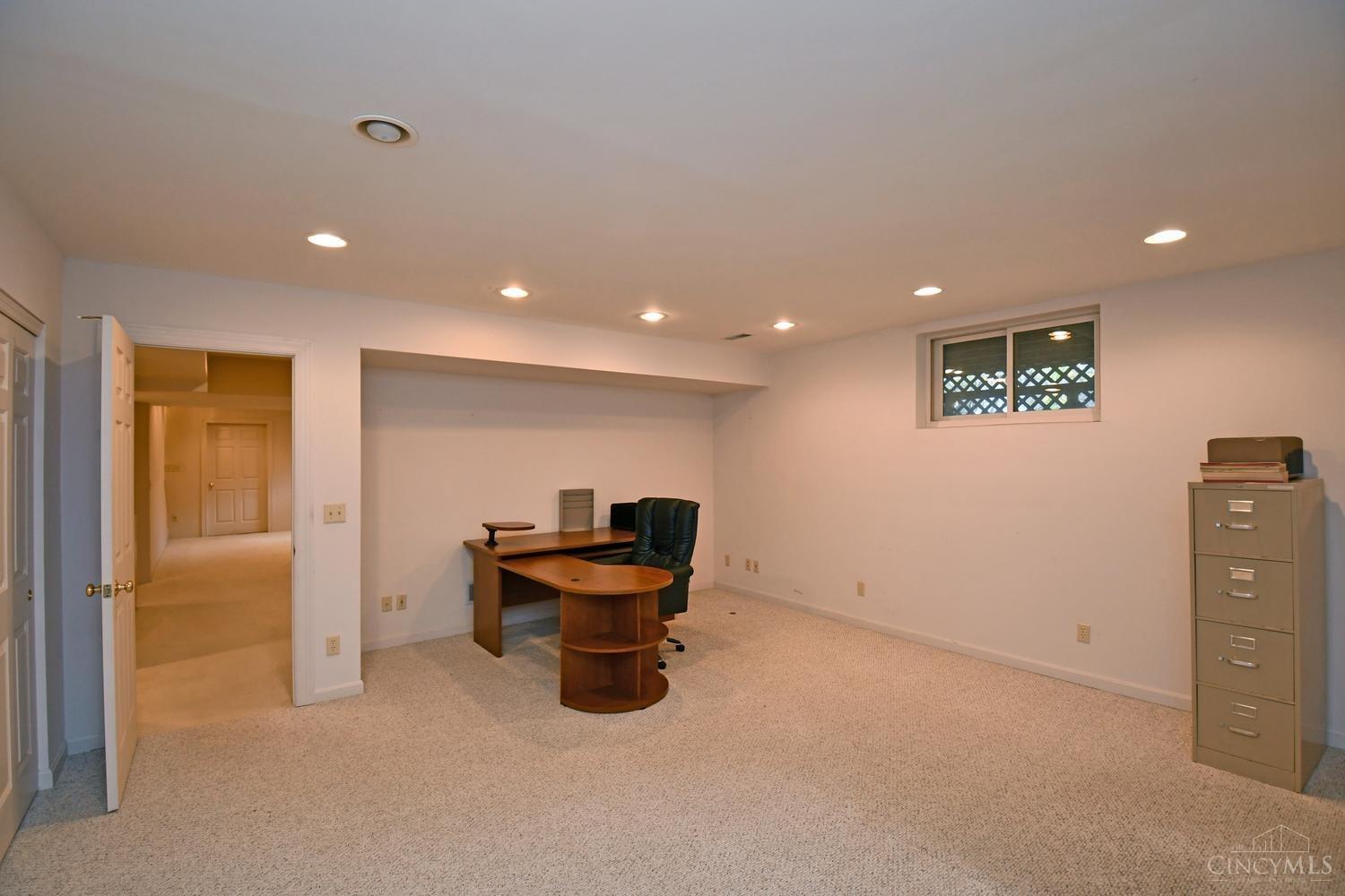 8849 Montgomery Road Cincinnati, OH 45236 - Photo 37 of 43
