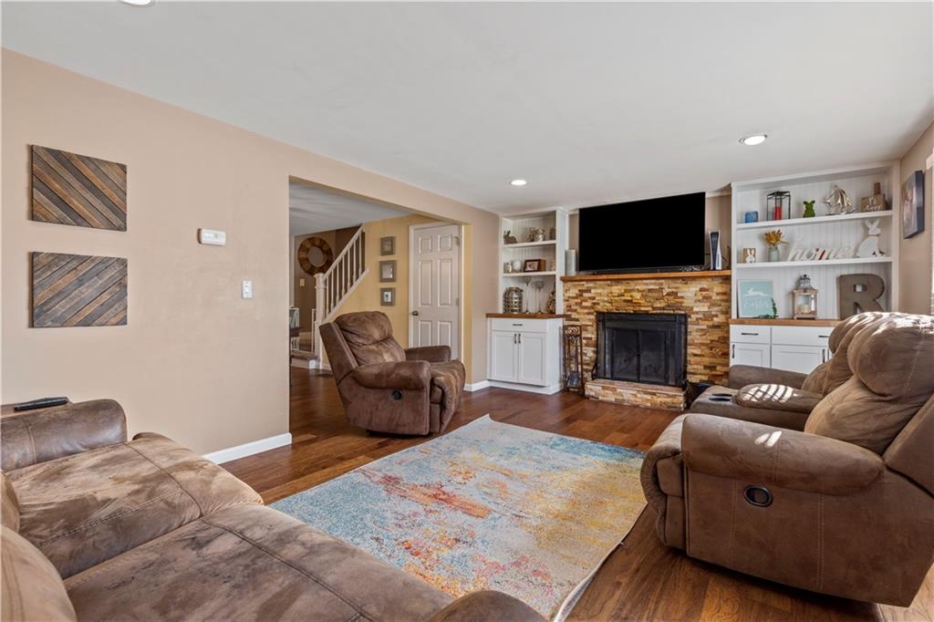 1101 Burchfield Road Allison Park, PA 15101 - Photo 3 of 25 Gallery Image 3