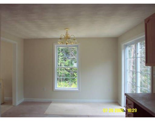 356 Mammoth Road, Unit A Pelham, NH 03076 - Photo 6 of 7