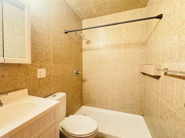 $1,300 | 300 Rano Boulevard, Unit 6, Vestal, NY 13850