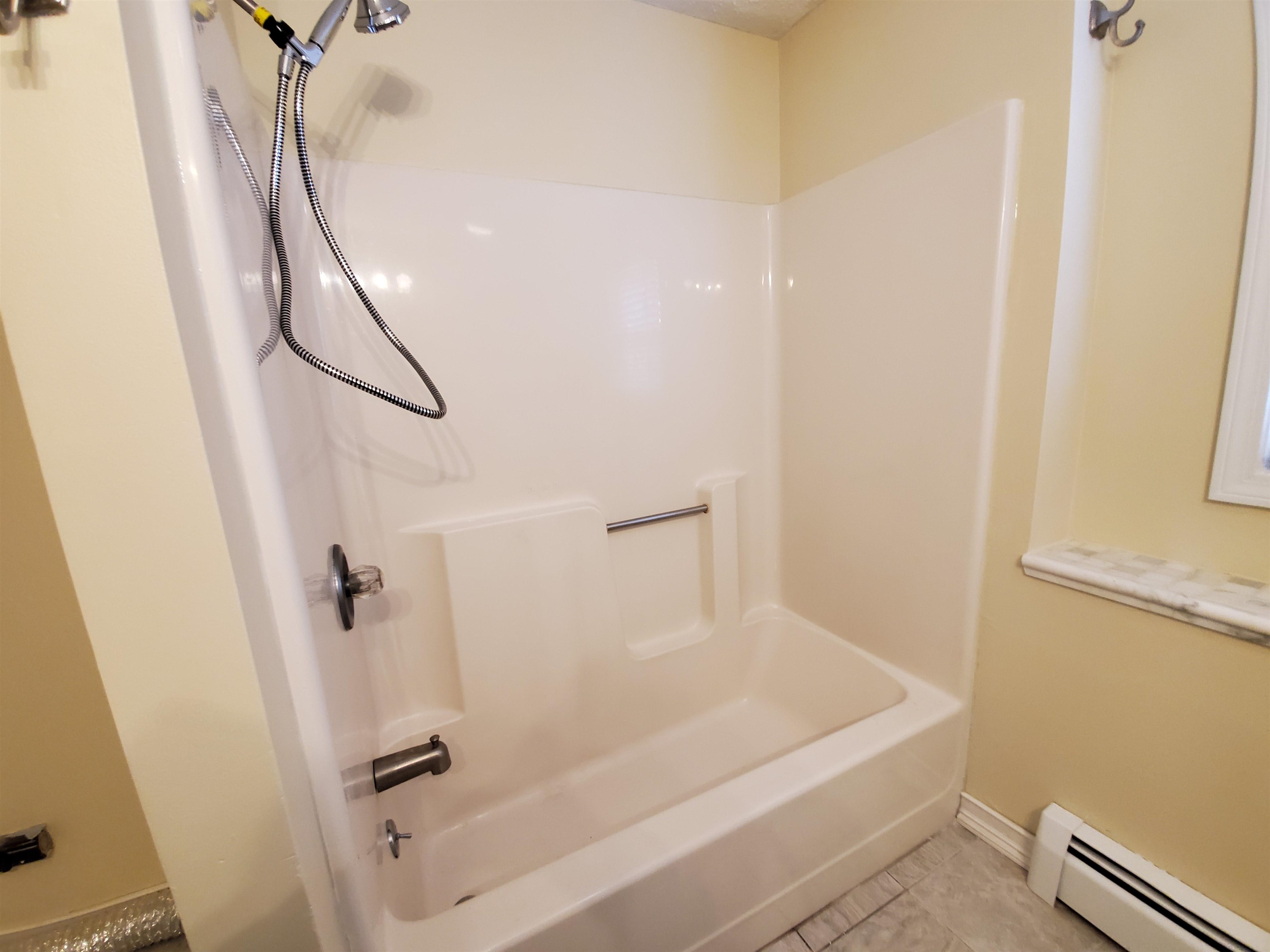 164 Maple Street, Unit C Manchester, NH 03103 - Photo 16 of 32