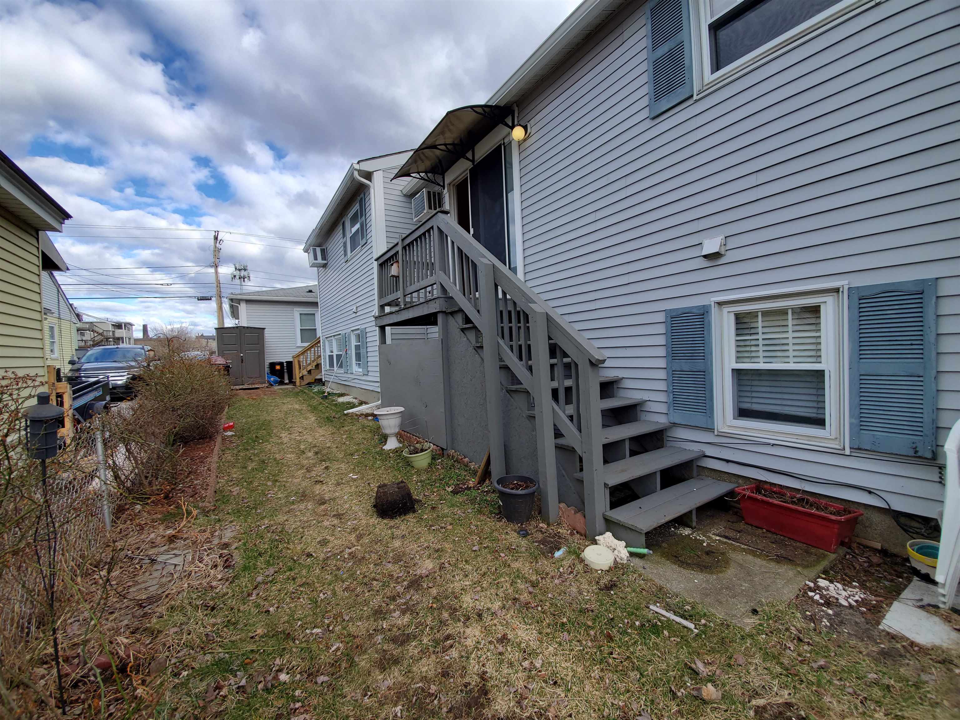 164 Maple Street, Unit C Manchester, NH 03103 - Photo 24 of 32