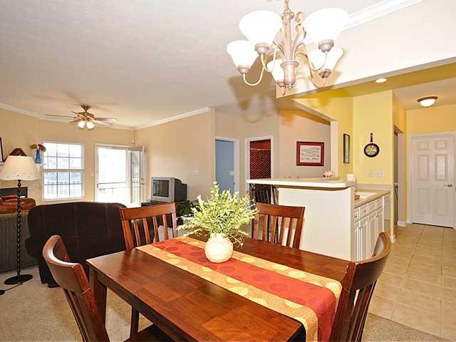 1064 Shadow Ridge Road Indianapolis, IN 46280 - Photo 5 of 14 Gallery Image 5