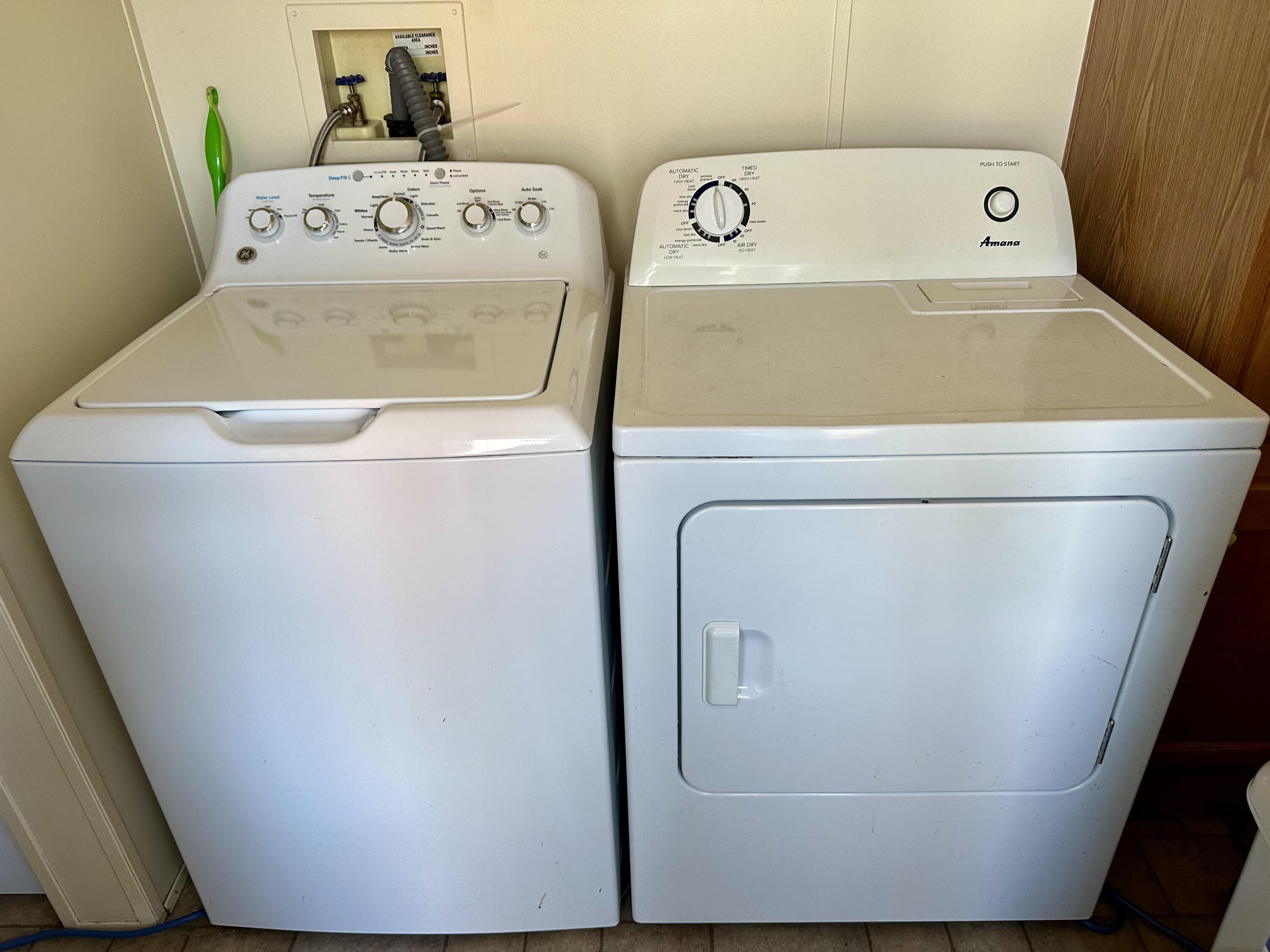 10 Bush Road Clinton, ME 04927 - Photo 11 of 18 Laundry room/mud room