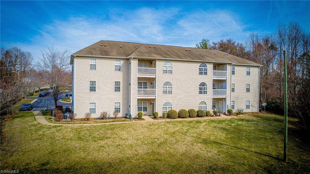 120 James Road, Unit 3B High Point, NC 27265 - Photo 2 of 27 Gallery Image 2