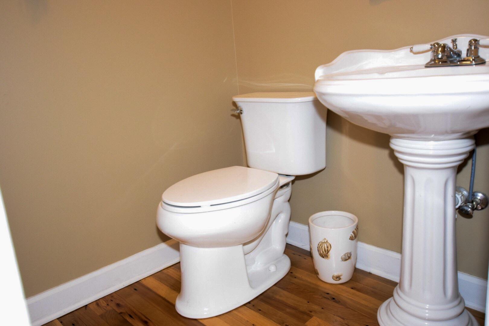 1000 Veto Road Prospect, TN 38477 - Photo 28 of 30 a bathroom with a toilet and a sink