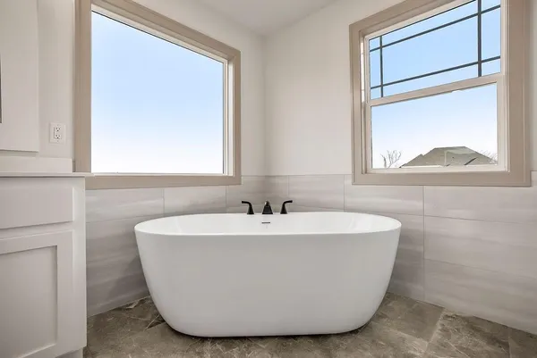 $649,950 | 16335 West 166th Place, Olathe, KS 66062