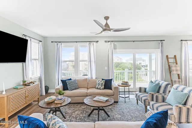 $1,145,000 | 822 South Topsail Drive, Unit B, Surf City, NC 28445
