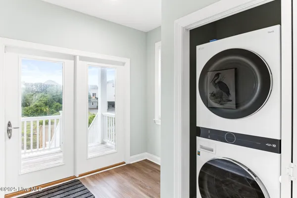 $1,100,000 | 822 South Topsail Drive, Unit B, Surf City, NC 28445