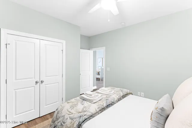 $1,145,000 | 822 South Topsail Drive, Unit B, Surf City, NC 28445