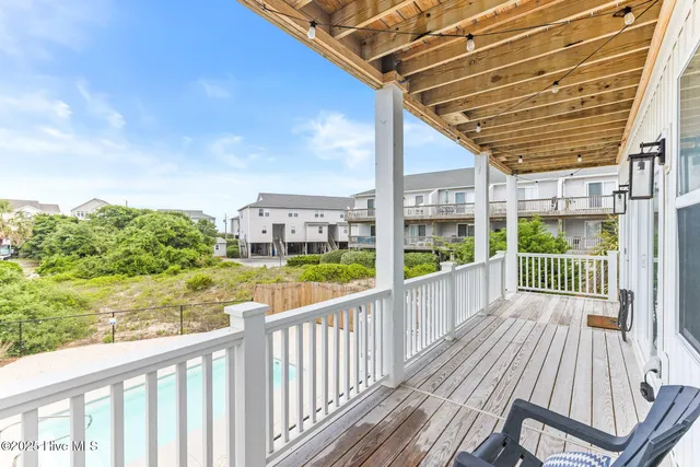 $1,145,000 | 822 South Topsail Drive, Unit B, Surf City, NC 28445