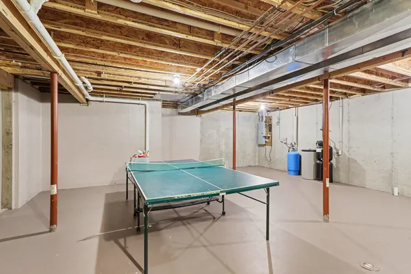 $349,900 | 6189 Clovermeadows Avenue, Scotts, MI 49088