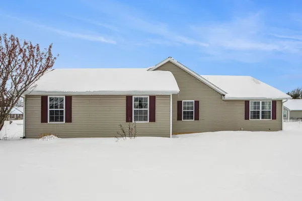 $349,900 | 6189 Clovermeadows Avenue, Scotts, MI 49088