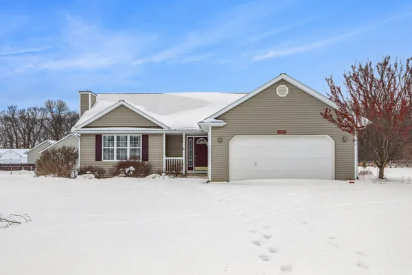 $349,900 | 6189 Clovermeadows Avenue, Scotts, MI 49088