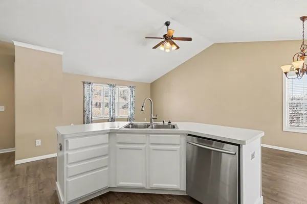 $349,900 | 6189 Clovermeadows Avenue, Scotts, MI 49088