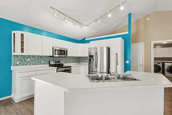 $349,900 | 6189 Clovermeadows Avenue, Scotts, MI 49088