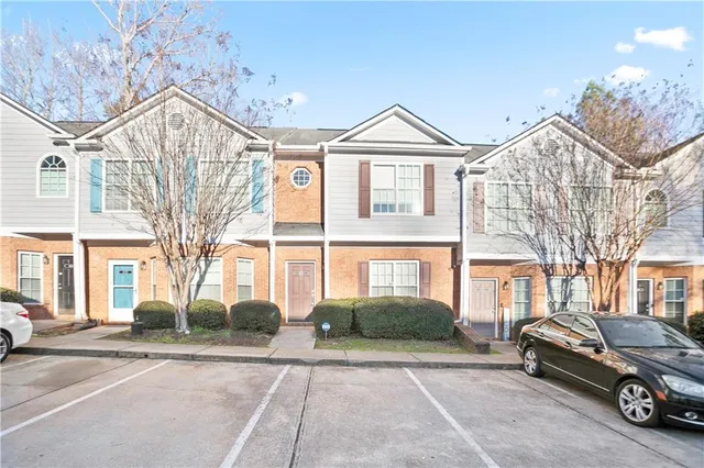 $150,000 | 4922 Walden Lake Square, Decatur, GA 30035