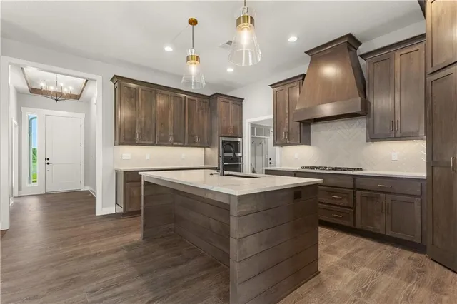 $680,475 | 17178 South Heatherwood Street, Olathe, KS 66062