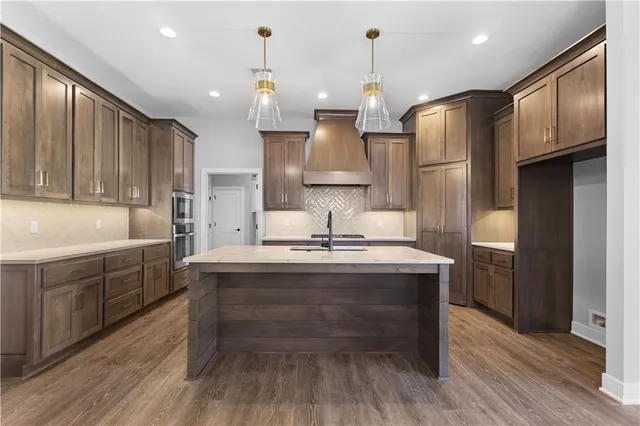 $680,475 | 17178 South Heatherwood Street, Olathe, KS 66062