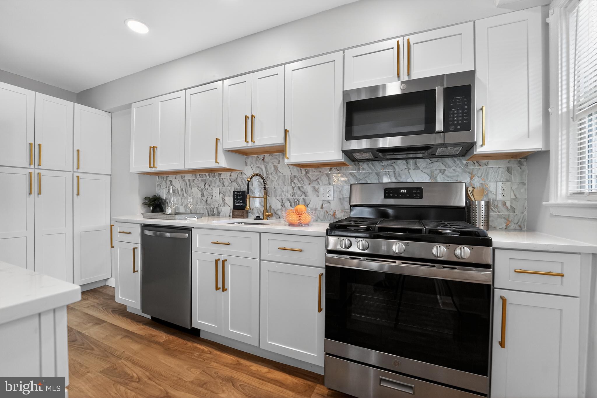 4503 Rokeby Road Baltimore, MD 21229 - Photo 14 of 30 SS appliances