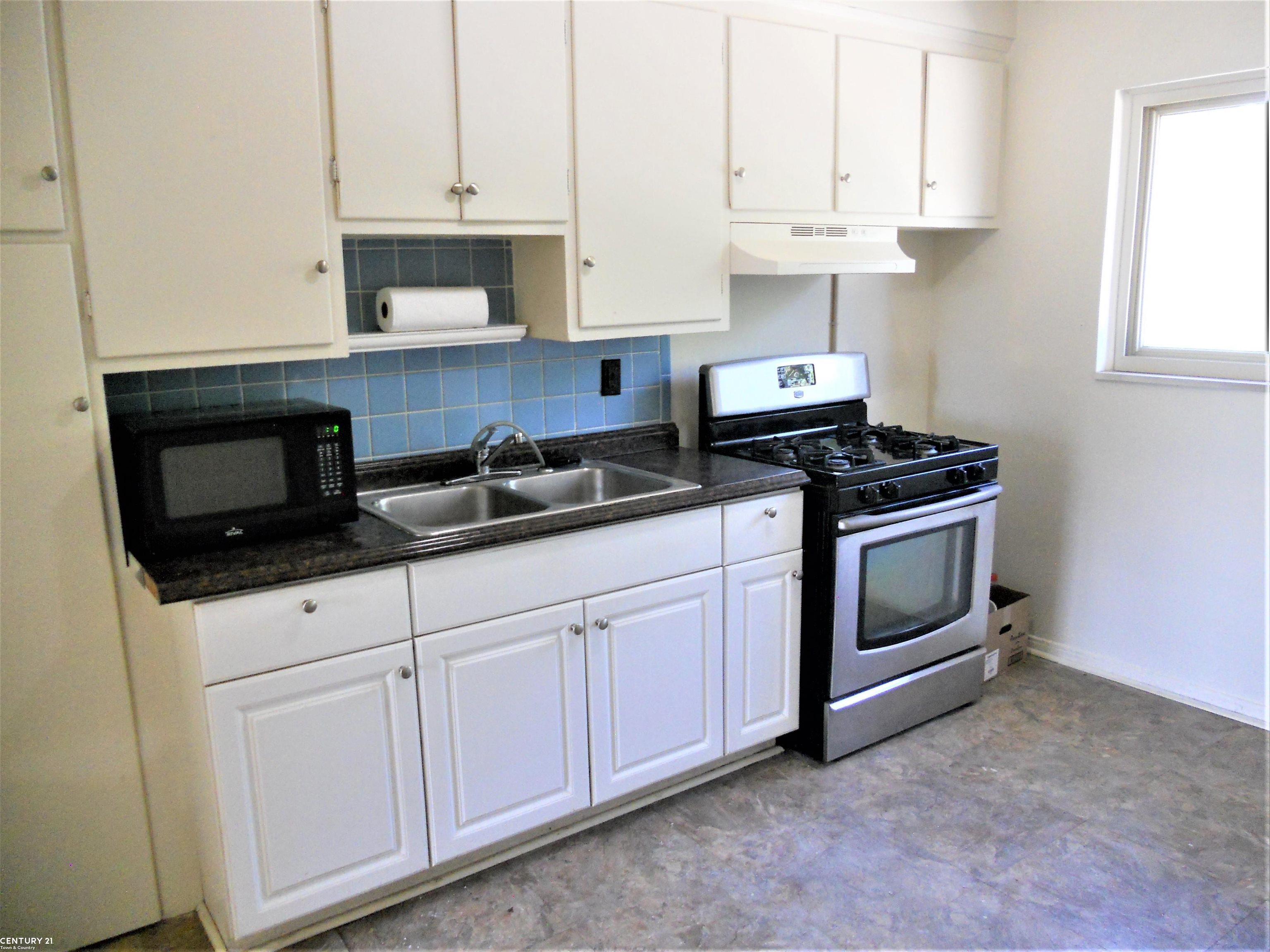 17455 East Eleven Mile Road, Unit A Roseville, MI 48066 - Photo 10 of 27