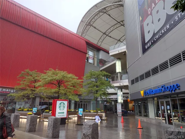 $369,000 | 64-34 102nd Street, Unit 11E | Rego Park