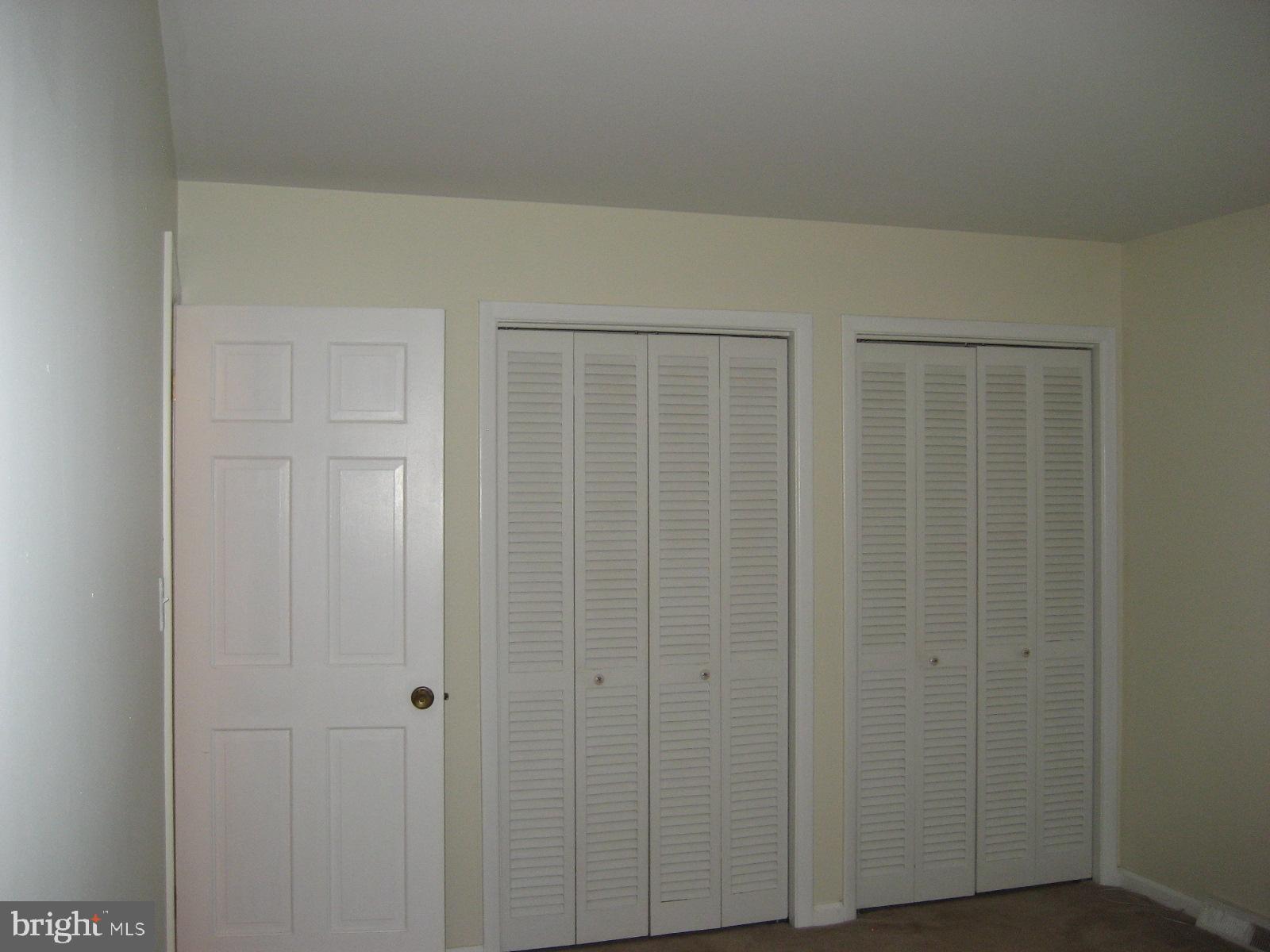 209 Dover Road Warrenton, VA 20186 - Photo 24 of 30 a view of front door